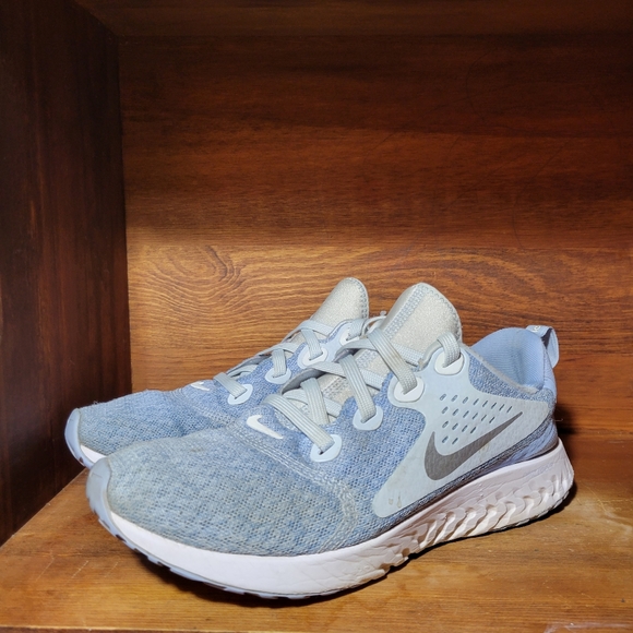 Nike Legend React Running Sneaker 5.5 - Picture 5 of 7